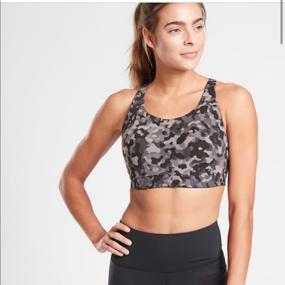 {Athleta} Advance sports bra, in Camo